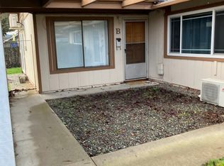 905 SW K St APT B, Grants Pass, OR 97526
