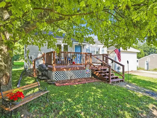 601 S 9th St, Mitchell, IN 47446