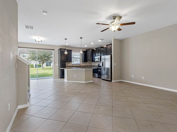5th image of 6324 Torrington Cir