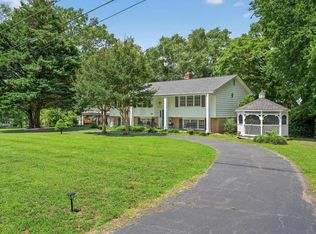 206 Hub Greer Rd, Chesnee, SC 29323