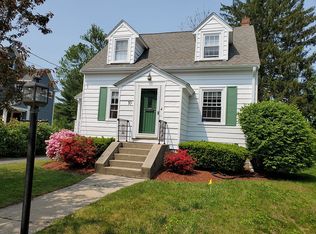 10 Anthony Rd, Bedford, MA 01730