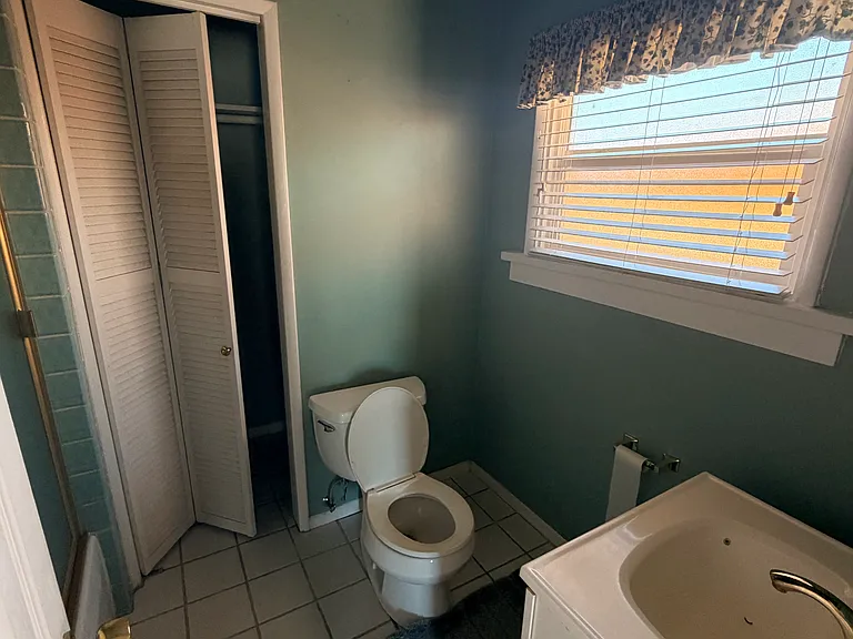 18522 Bryant St — Photo 5
