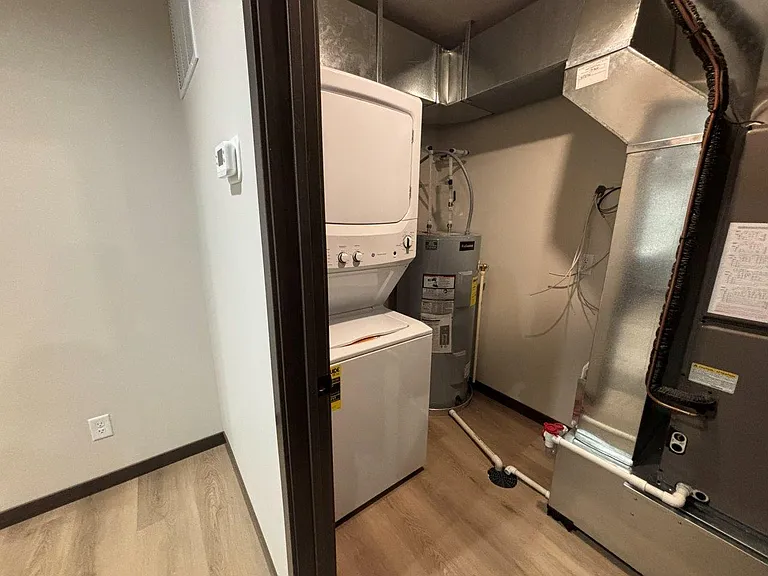 WestSide Apartments — Photo 18