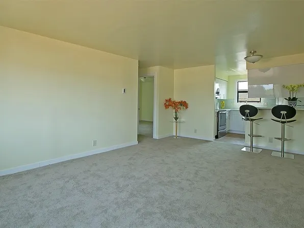 10347 Midvale Ave N APT 3, Seattle, WA 98133