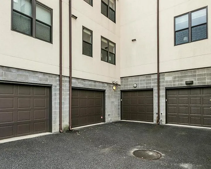 1702 N Calvert St #BASEMENT — Photo 3