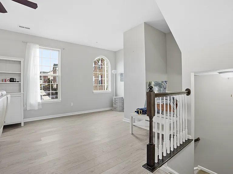 404 Aprilmae Way — Photo 8