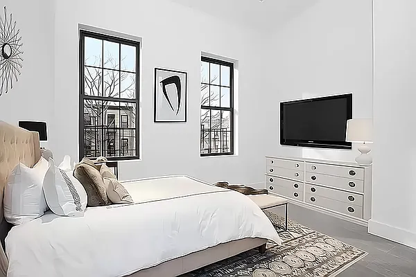 Rented by Brookhaus Capital Inc | media 7