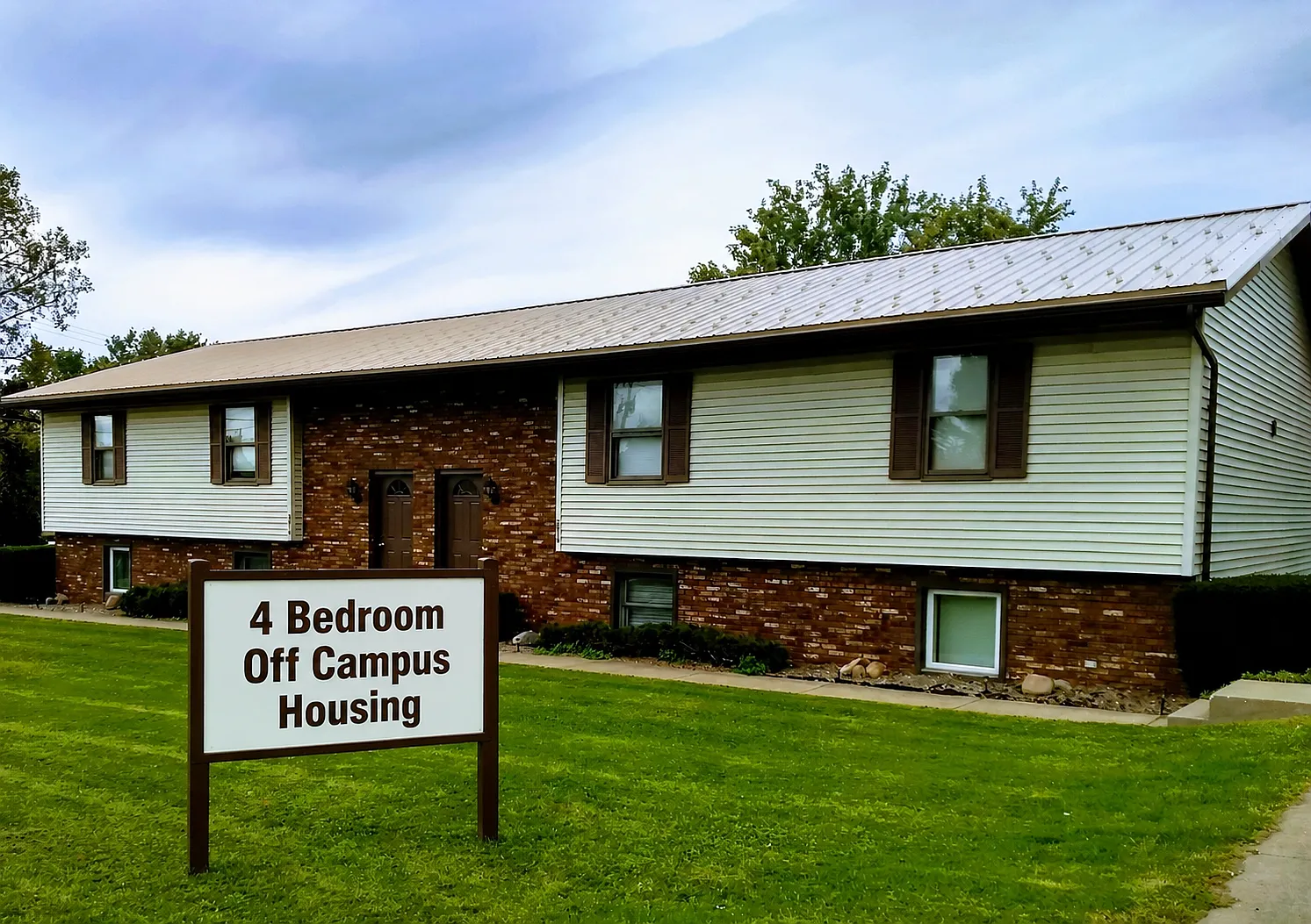 4 bed, 1500 sqft, $1,800 — Photo 1