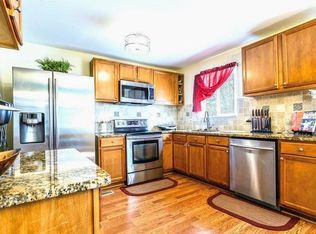 3 Coventry Ct, Fredericksburg, VA 22405