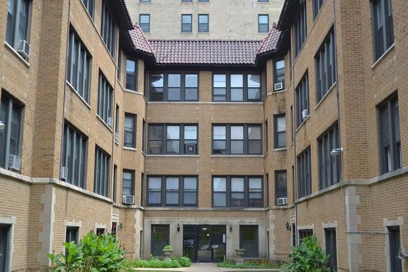 1st image of 5453 S Everett Ave APT 1B