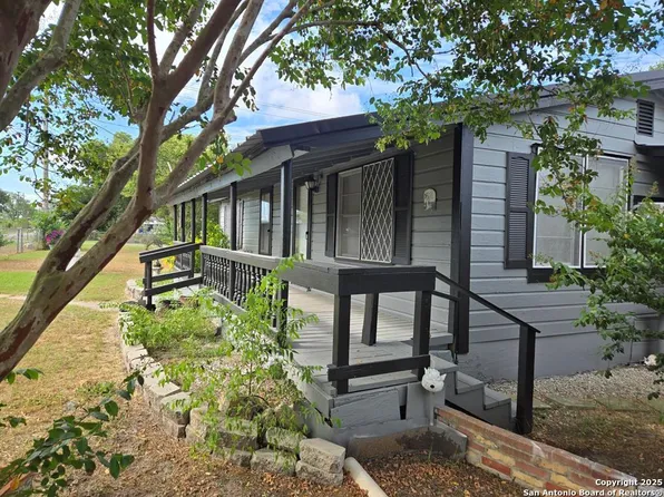 206 Commerce, Pettus 78146