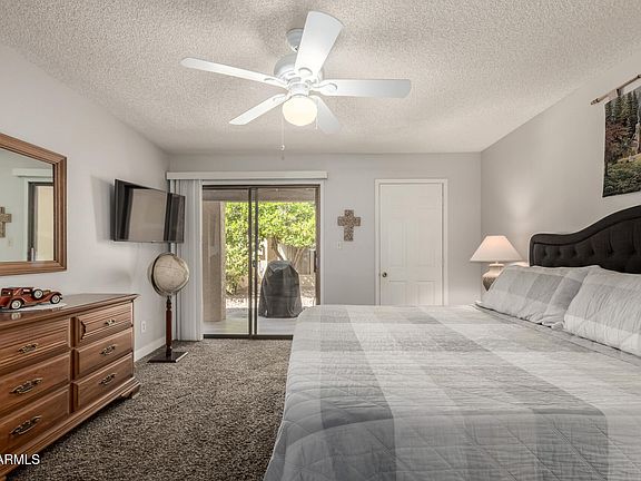 4th image of 462 S Boojum Way
