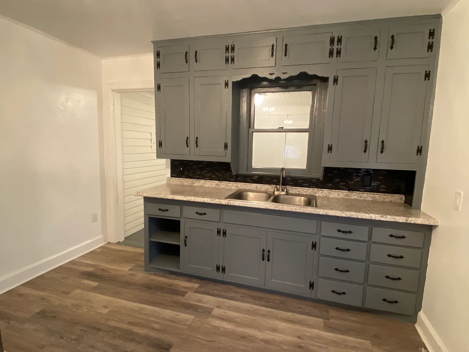 2 bed, 828 sqft, $875 — Photo 3