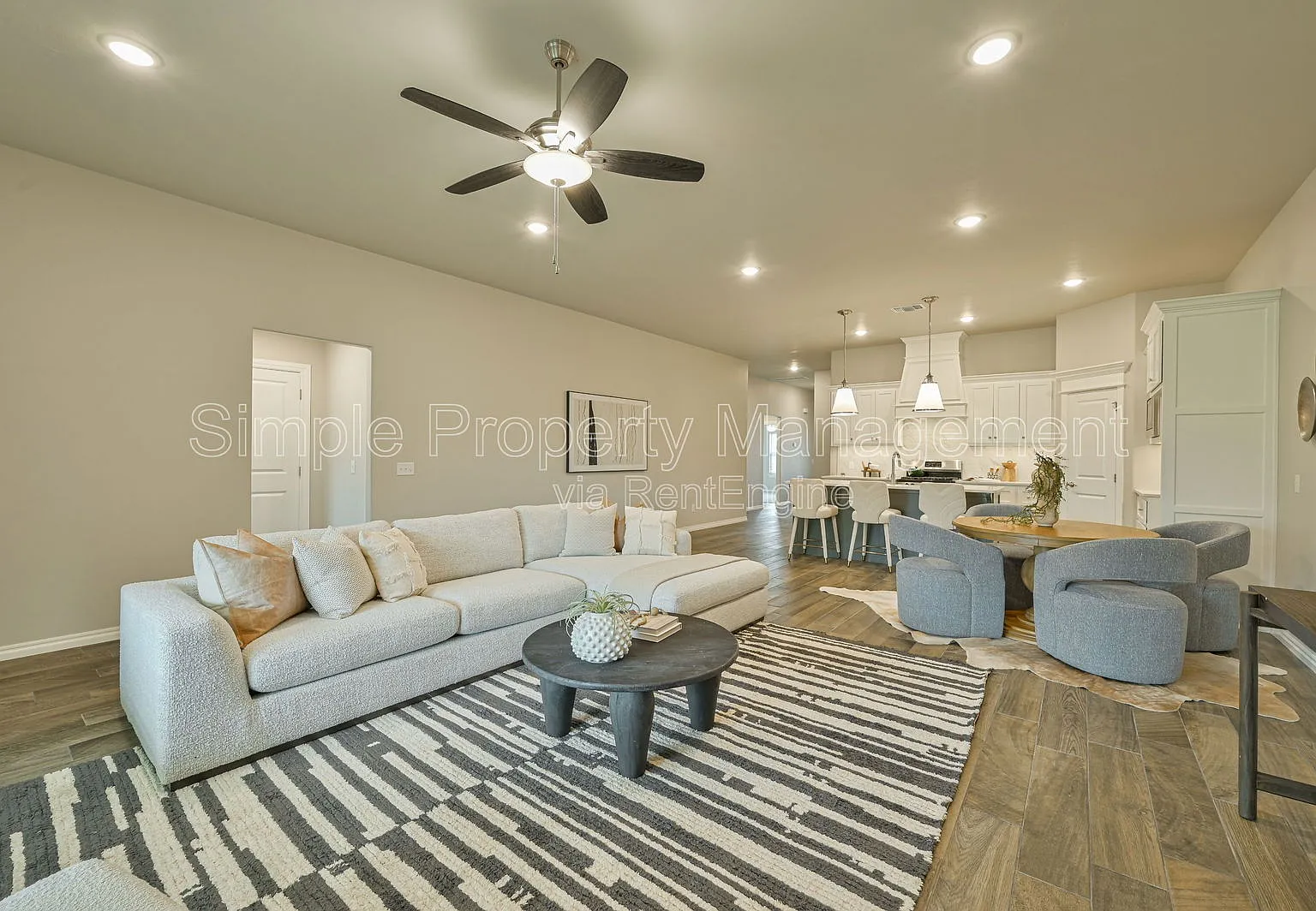 3 bed, 2.0 bath, 1785 sqft, $2,295 — Photo 4