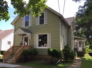 514 Bangs St, Aurora, IL 60505