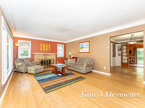 4th image of 21 Holmdene Blvd NE