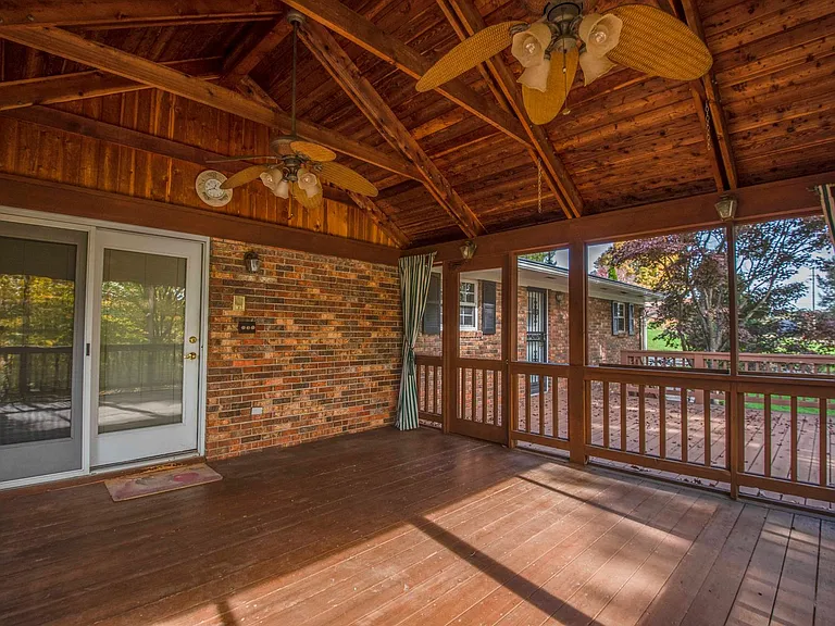 3924 Arline Dr — Photo 38