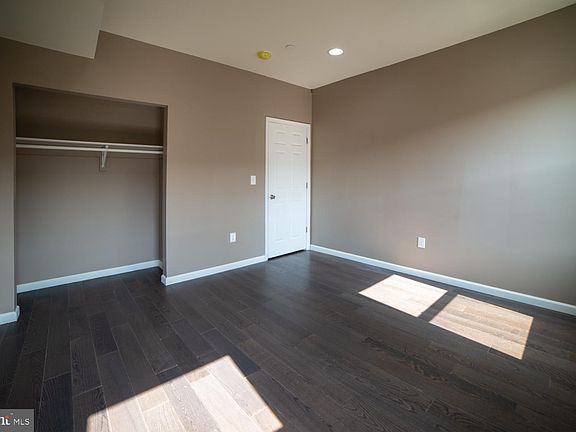 5th image of 1829 N Willington St #2