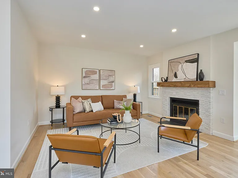 6615 Anthony Crest Sq — Photo 18