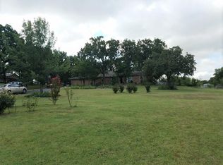 1213 Honeysuckle Dr, Keene, TX 76059