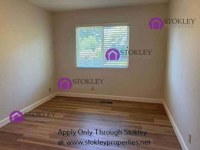 4045 Rhoda Way — Photo 24