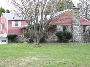 981 Sunset Dr, Blue Bell, PA 19422