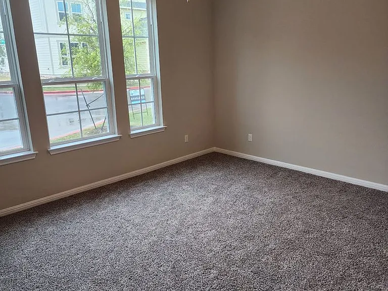 1668 Coral Sunrise Trl — Photo 7
