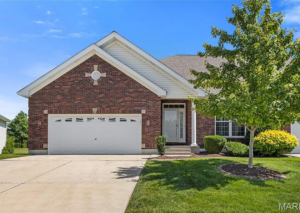 1st image of 2438 Golden Bear Way #706A