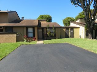 6908 SW 127th Ct, Miami, FL 33183