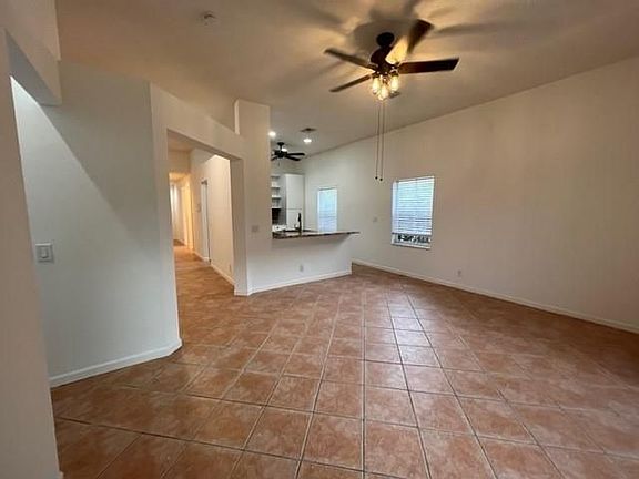 4th image of 1283 Chinaberry Dr