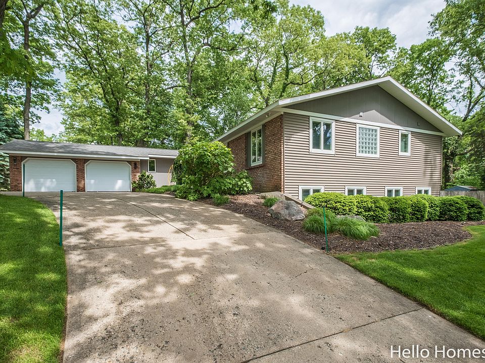 1st image of 3326 Bentwood Dr SE