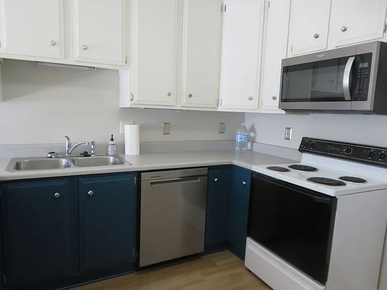 709-B Fort Hayes Ct — Photo 6
