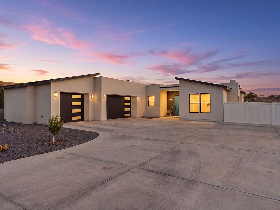 1st image of 2541 Chessman Dr NE