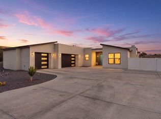2541 Chessman Dr NE, Rio Rancho, NM 87124