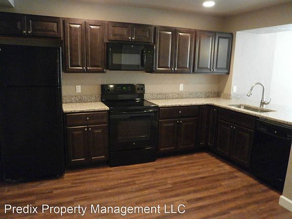 2nd image of 450 Madison Ave #11272143