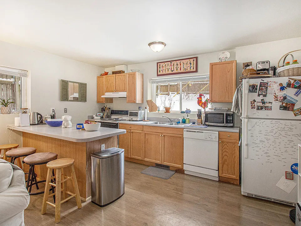 715-719 W. Madison St.