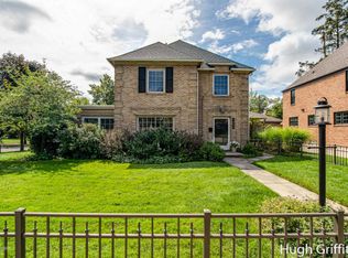 1560 Seminole Rd SE, Grand Rapids, MI 49506