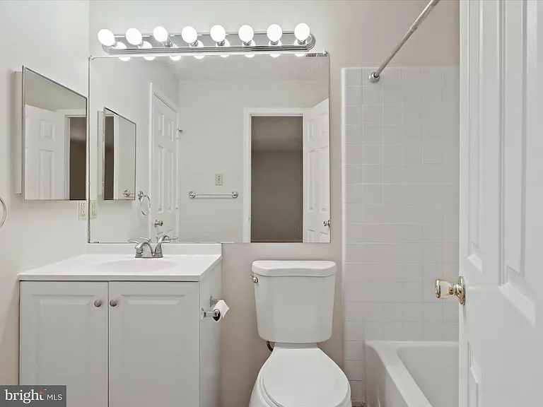 1108 Huntmaster Ter NE #202 — Photo 15
