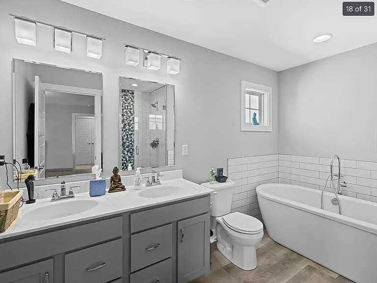 2460 Krauss Ct — Photo 3