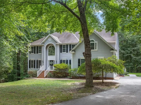 12246 Eagles Point Ln, Ashland, VA 23005