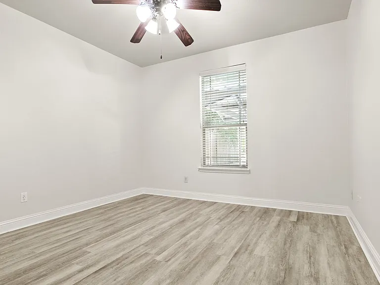 3138 Rogers Ave — Photo 27