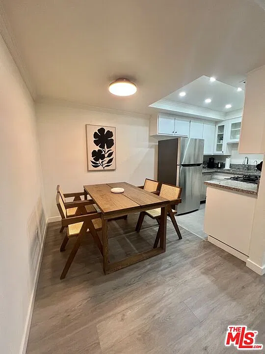 2 bed, 2.0 bath, 799 sqft, $2,500 — Photo 3
