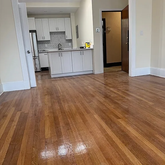 94 Hutchings St #3 — Photo 2