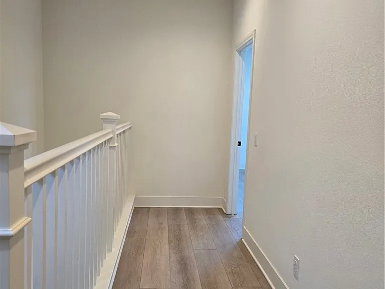 250 N Standard Ave — Photo 16