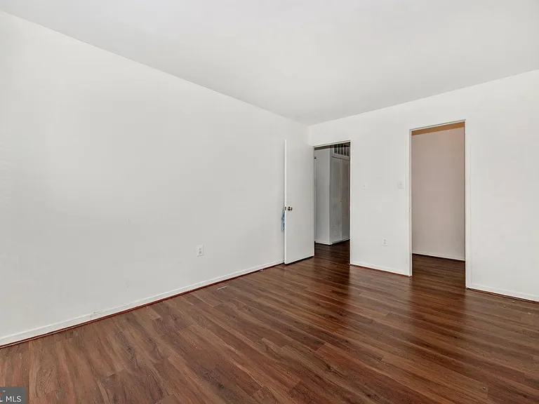 9913 Forest View Pl — Photo 17