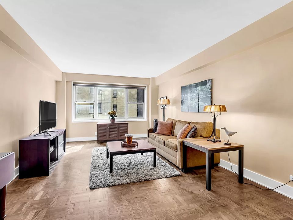 1st image of 415 E 52nd St #7F