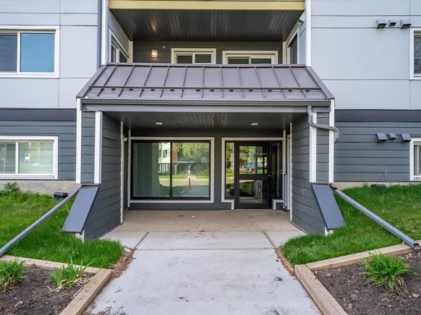 9504 182nd St NW #302, Edmonton, AB T5T 3A7