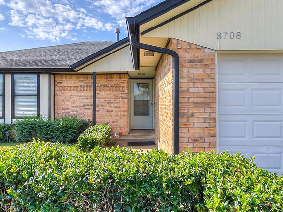 4th image of 8708 E Parkridge Dr