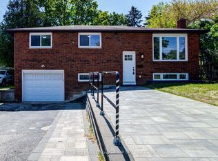 200 Ferndale Dr N, Barrie, ON L4N9W1