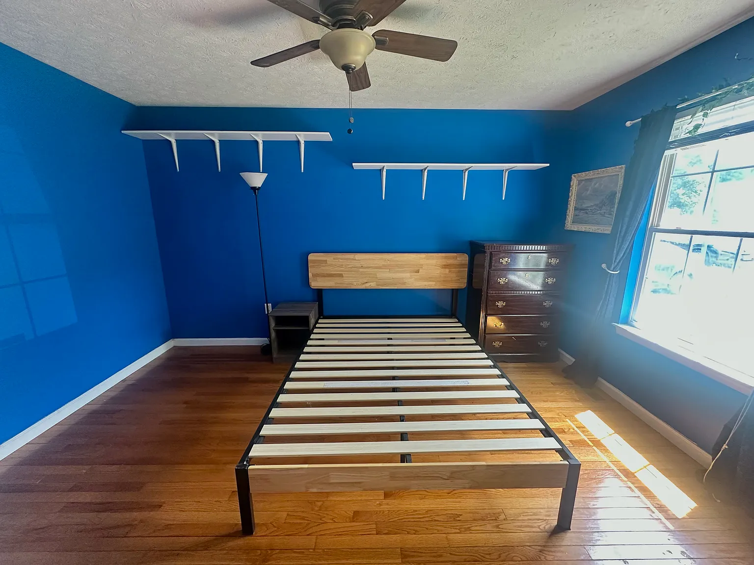 1 bed, 1.5 bath, 2560 sqft, $875 — Photo 2